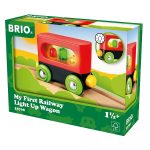 min-foerste-togvogn-med-lys-brio-box