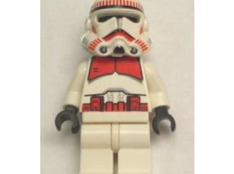 LEGO Star Wars Clone Trooper Ep.3, røde markeringer, hvide hofter ‘Shock Trooper’